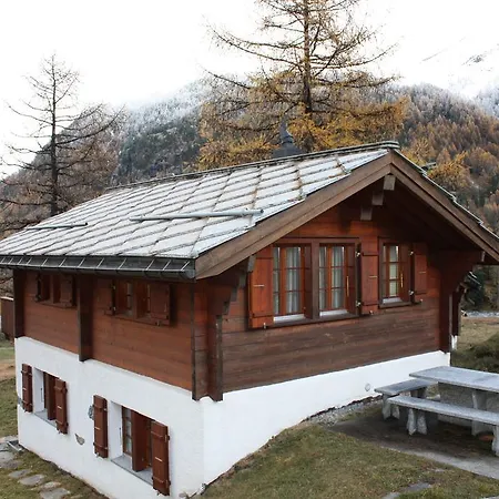 Chalet Zwachta Domek alpejski *